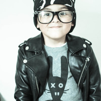 The XO Love Bunny T-shirt New Design Summer - Thumbnail 1