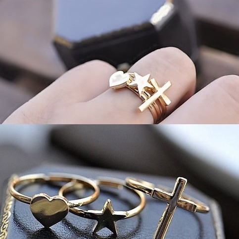 Heart, Star & Cross Ring Set