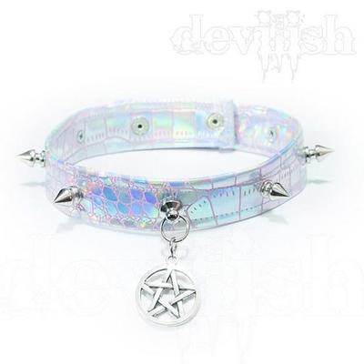 Pentagram illusion choker