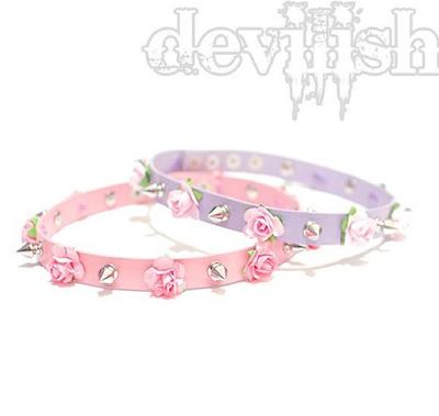Thorny rose garter 