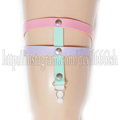Pastel garter
