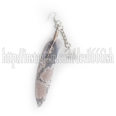 Deadly skull earing