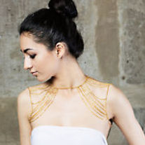 Tassely Link Body Chain