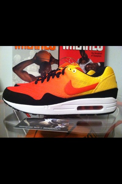 Sunset Nike Air Max 1s