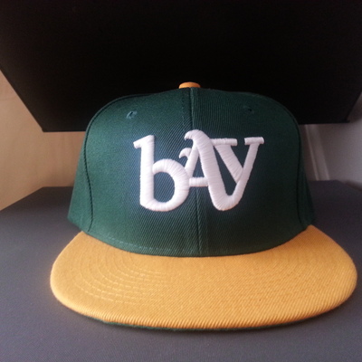 Bay snapback green and yellow
