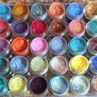 30 Pigment Case - Thumbnail 1