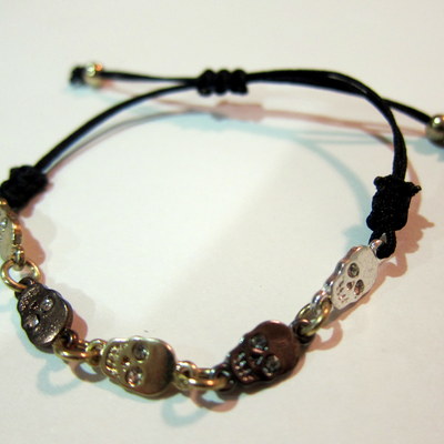 Buffy- multiple skull drawstring bracelet - Thumbnail 3