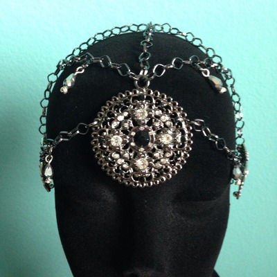 Black headpiece