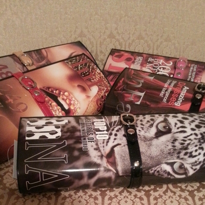 Magazine clutch bag