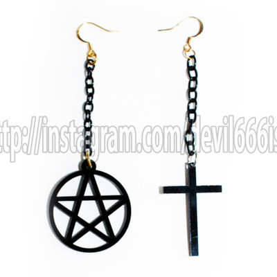 Wizardry pentacle earrings