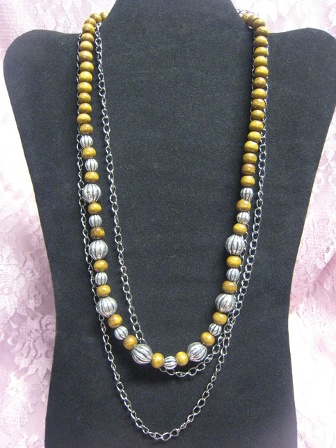 Tan Wood Metal & Chain Necklace