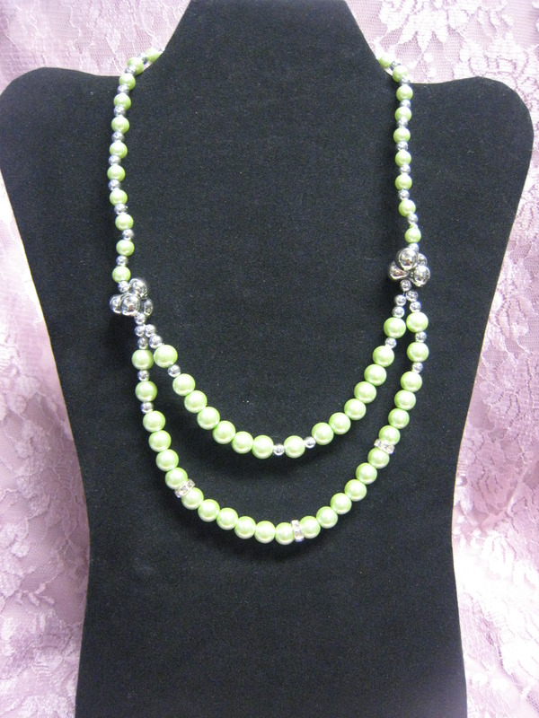 Mint Double Glass Pearl Necklace
