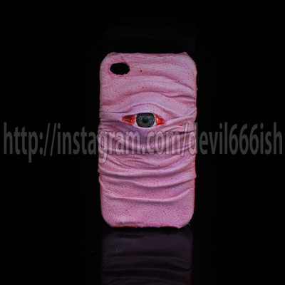 Bloodsoaked skin monster iphone 
