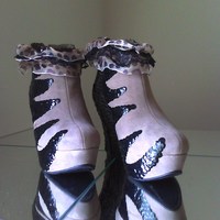 Black Widow - Thumbnail 1