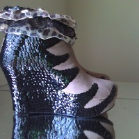 Black Widow - Thumbnail 2