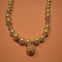 Holiday Glass Pearl Necklace