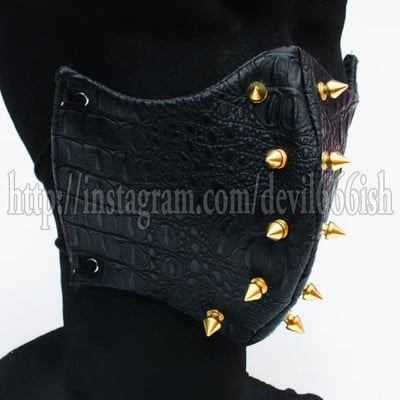 Spiky mask