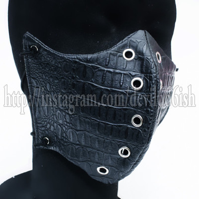 Creepy creature Mask-Black