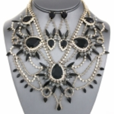 Statement red carpet rhinestone necklace