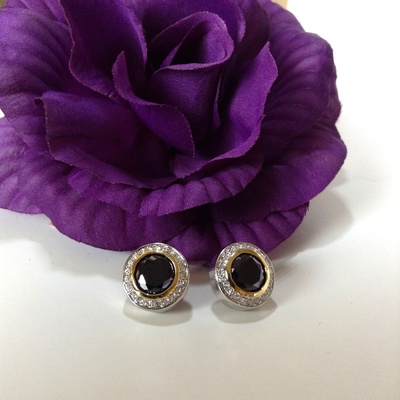 Cassie studs