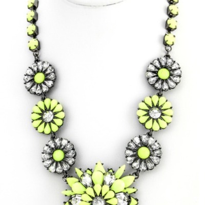 Como neon necklace