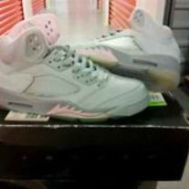 Retro 5 Shy Pink 2006 Release Mens 9/Womens 10.5
