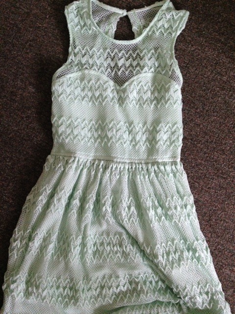 mint green lace dress (M)
