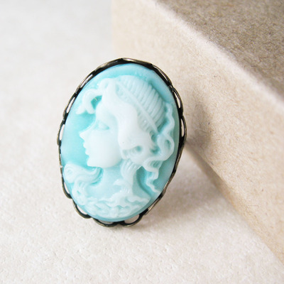 Large victorian lady ring - pastel blue