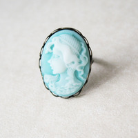 Large Victorian Lady Ring - Pastel Blue - Thumbnail 2