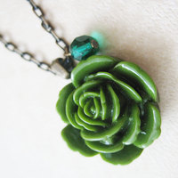 Green Rose Necklace. Forest Green Flower Necklace. Spring Jewelry. - Thumbnail 1