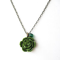 Green Rose Necklace. Forest Green Flower Necklace. Spring Jewelry. - Thumbnail 3