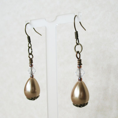 Large Pearl Dangle Earrings. Caramel Coat Earrings. Chandelier Autumn Wedding