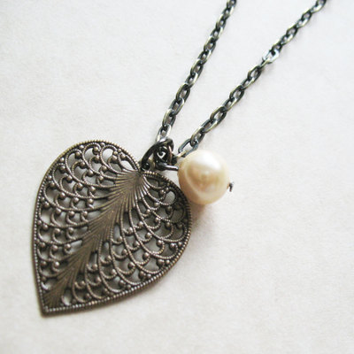 Heart Leaf Filigree Necklace. Heart and Pearl Necklace. Shabby Chic Jewelry. Vintage Inspired.