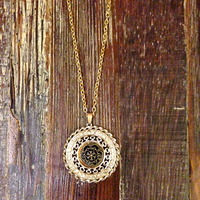 Ornate Pendant on gold chain - Thumbnail 2