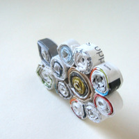 Happy Flower Pin - Eco Friendly - Thumbnail 1