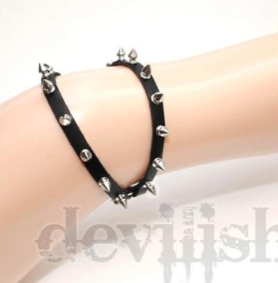 Spike Joint Garter - Black