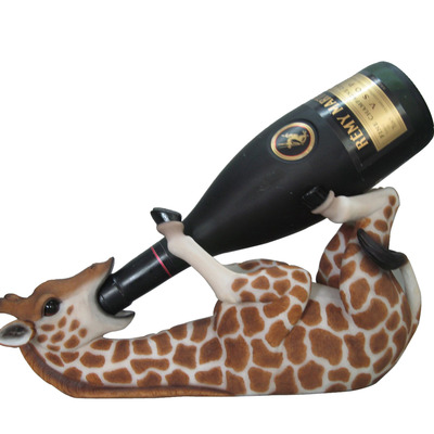 Giraffe wine bottle holder