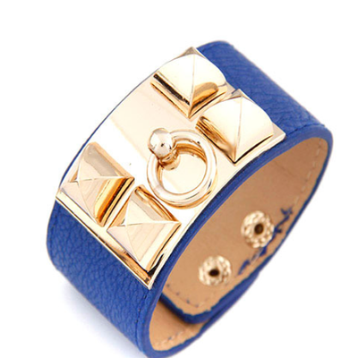 Pyramid stud leather bracelet - Thumbnail 5