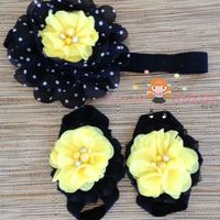 Bumble Bee Chunky Necklace Hair Bow & Barefoot Sandal Set - Thumbnail 2