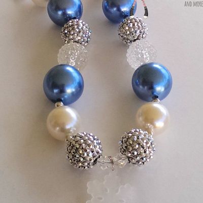 Snowflake frozen inspired chunky necklaces/olaf inspired/bubblegum beads/girls jewelry