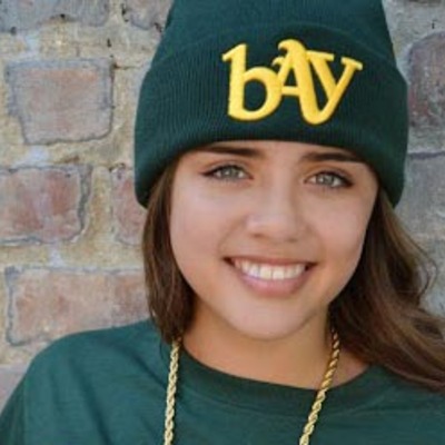 Bay beanie green and yellow