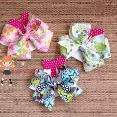 Small hair bows/boutique bow/hair clip/girls bows