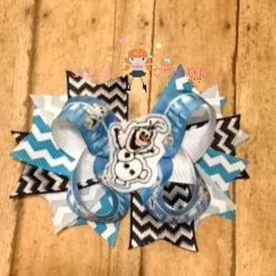 Olaf hair bow/boutique bow/hair clip/girls bows