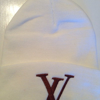 Lv beanie white w brown