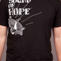 Loudspeaker T-shirt - Thumbnail 1