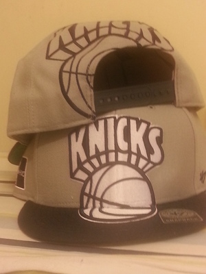 Hwc new york knicks snap back