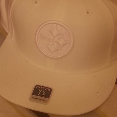 Reebok pittsburgh steeles 7 3/8 fitted