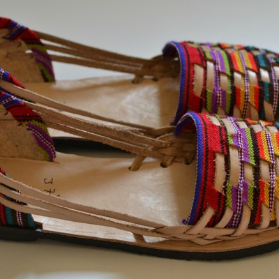 Size 37 us 6.5 women's caites 