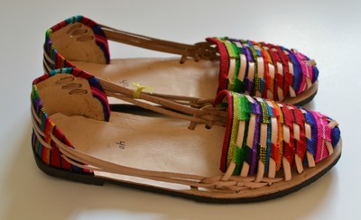 Size 40 US 9 Women's Caites 