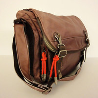 Clover Leaf Leather Messenger Bag - Thumbnail 2